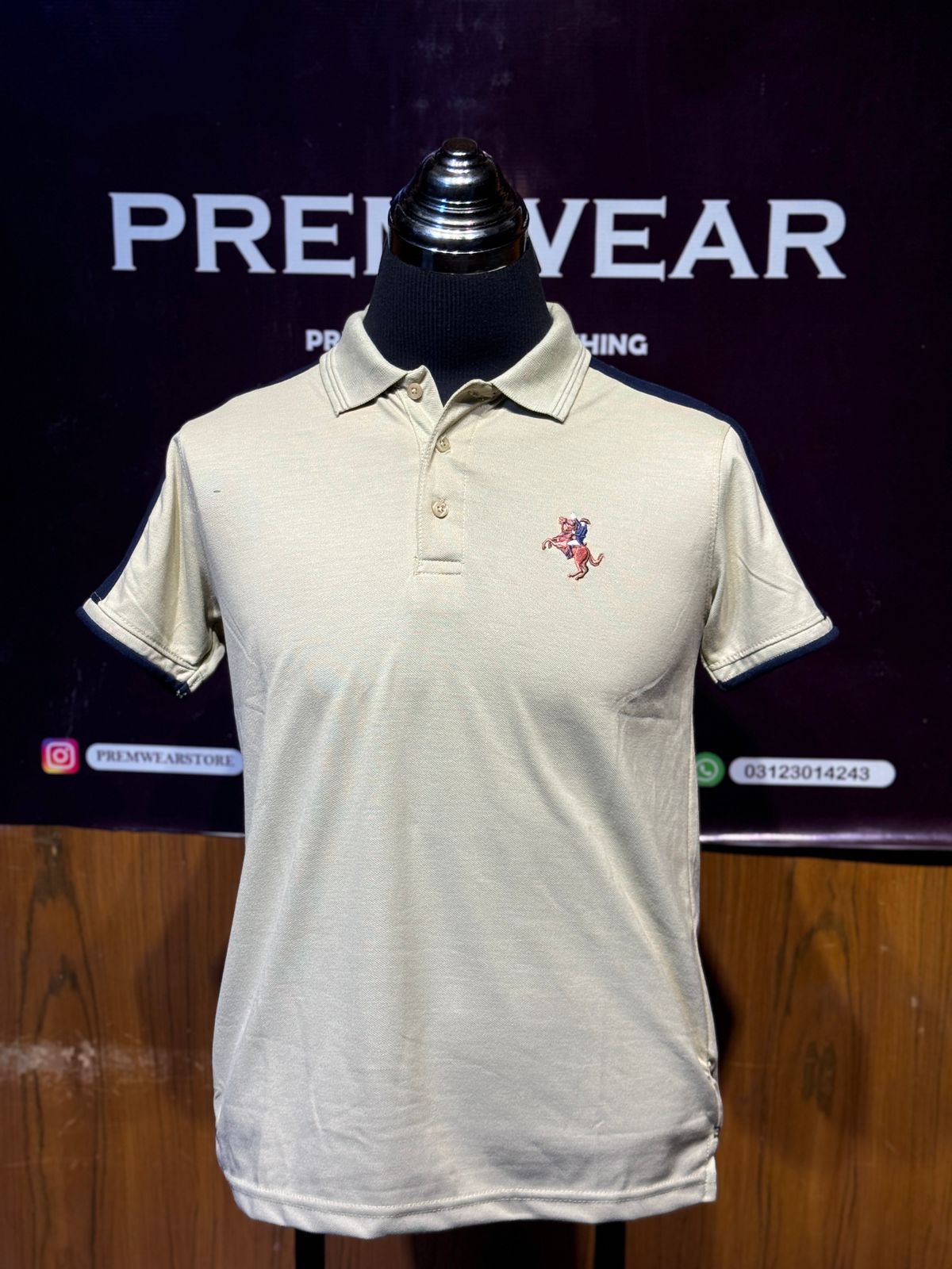 GIORDANO HORSE BEIGE COLOR POLOS