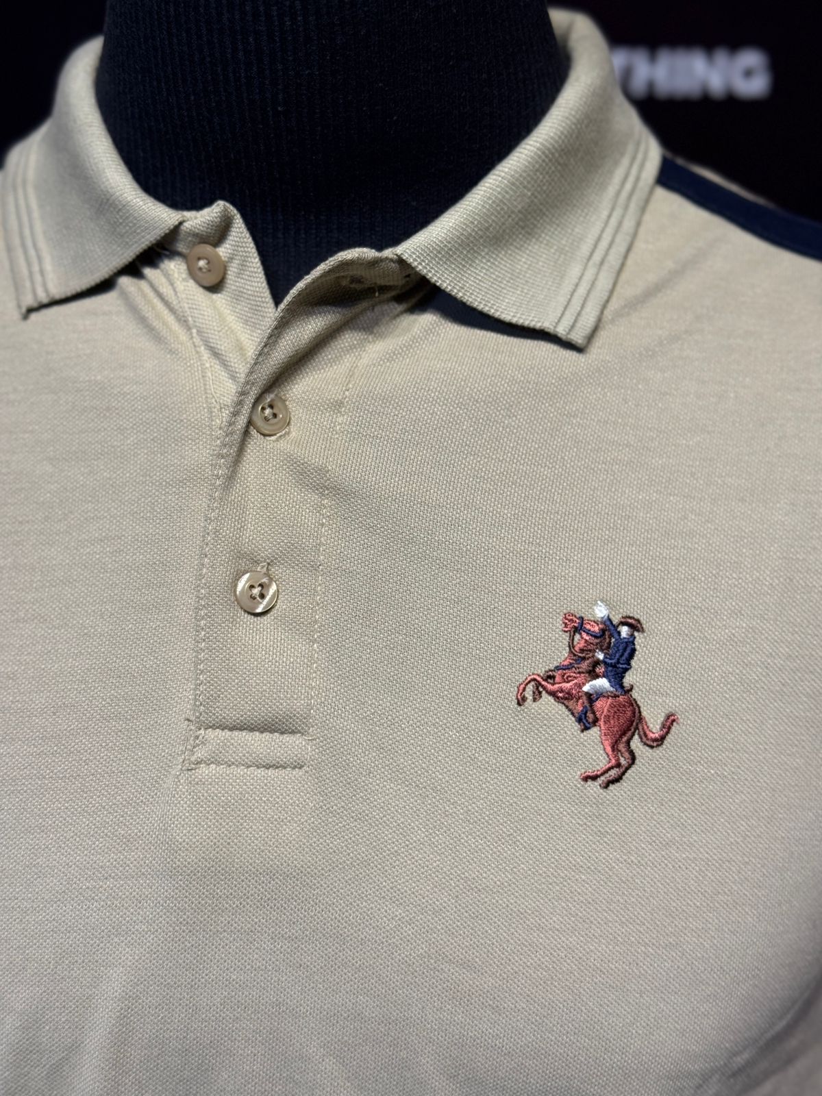 GIORDANO HORSE BEIGE COLOR POLOS